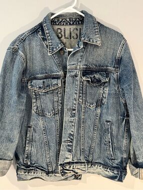 GAP Men’s Light Blue Washed Denim Jacket